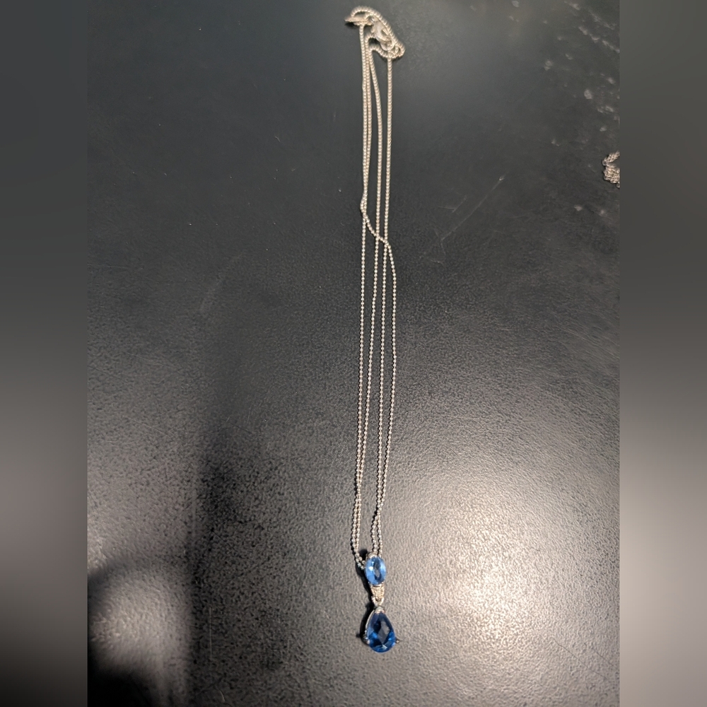 Elegant Avon Blue and Silver Pendant Necklace